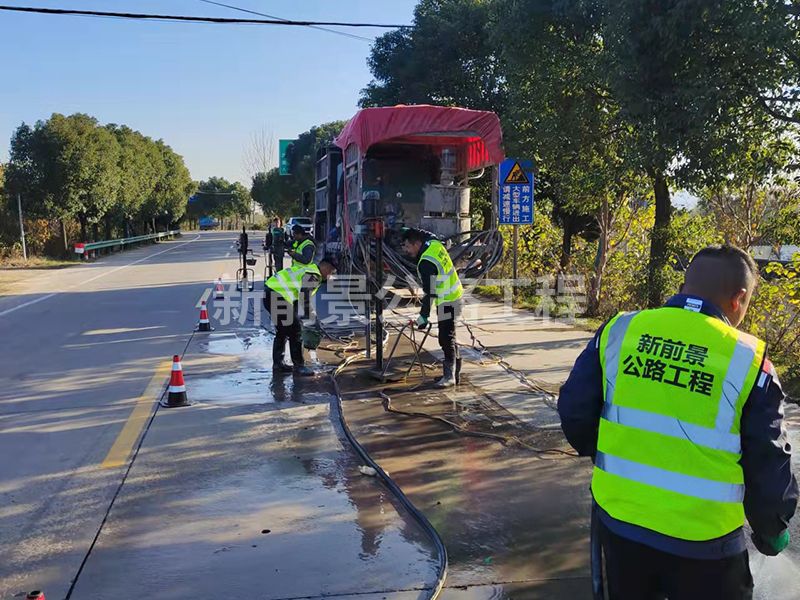 夜间(jiān)公路注浆施工须要注重甚么？